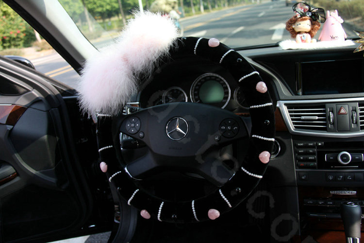 Genuine Wool With Rabbit Ball Fur Powder Crystal Auto Steering Wheel Covers 15 inch 38CM - Black