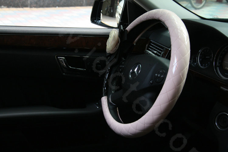 High-grade Lace Flower Patent Leather Auto Steering Wheel Covers 15 inch 38CM - Pink