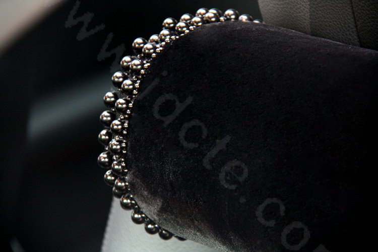 High-grade Pearl Genuine Wool Auto Neck Safety Pillow Car Headrest Accessories 1pcs - Black