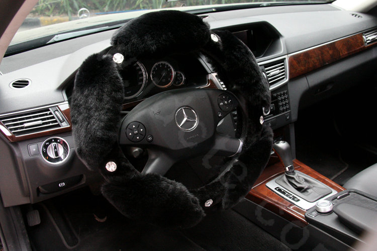 Luxury Diamond Genuine Wool With Rabbit Fur Auto Steering Wheel Covers 15 inch 38CM - Black