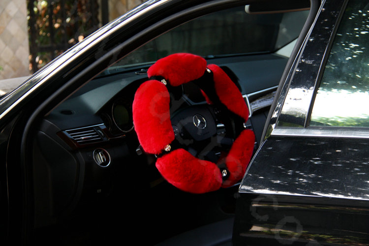 Luxury Diamond Genuine Wool With Rabbit Fur Auto Steering Wheel Covers 15 inch 38CM - Red