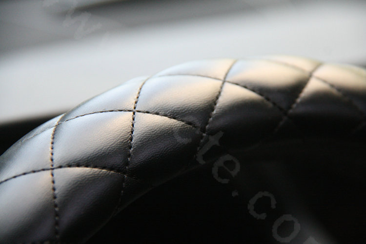 Luxury Pearl Camellia Flower Grip Steering Wheel Covers Genuine Sheepskin 15 inch 38CM - Black