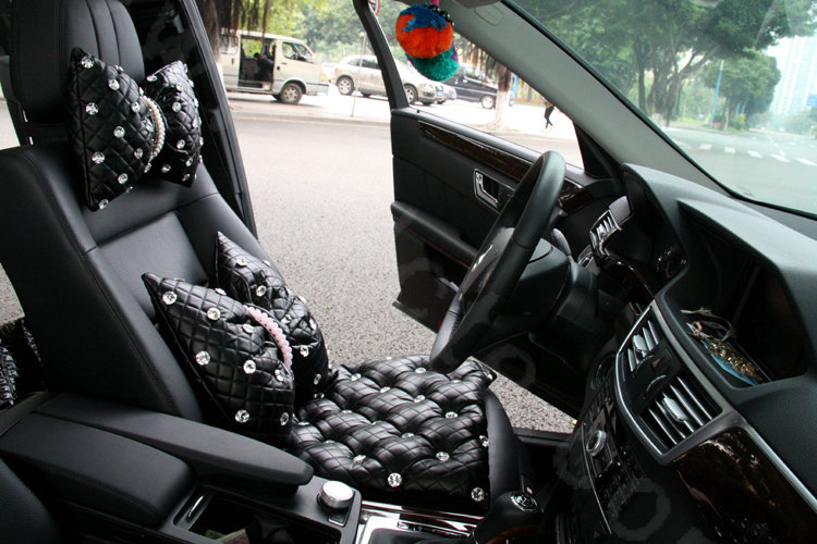 Luxury Pearl Crystal Car Lumbar Pillow Genuine Sheepskin Support Cushion 1pcs - Black