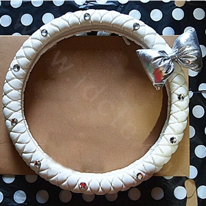 Luxury Sliver Bowknot Diamond Genuine Leather Car Steering Wheel Covers 15 inch 38CM - White