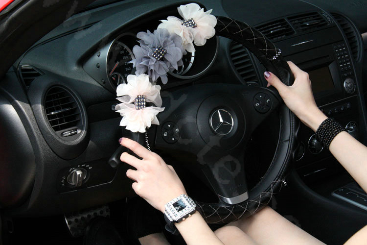 New Crystal Beads Lace Rose Auto Steering Wheel Covers Genuine Sheepskin 15 inch 38CM - Black