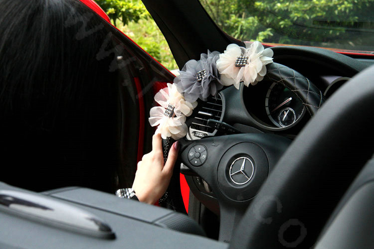 New Crystal Beads Lace Rose Auto Steering Wheel Covers Genuine Sheepskin 15 inch 38CM - Black