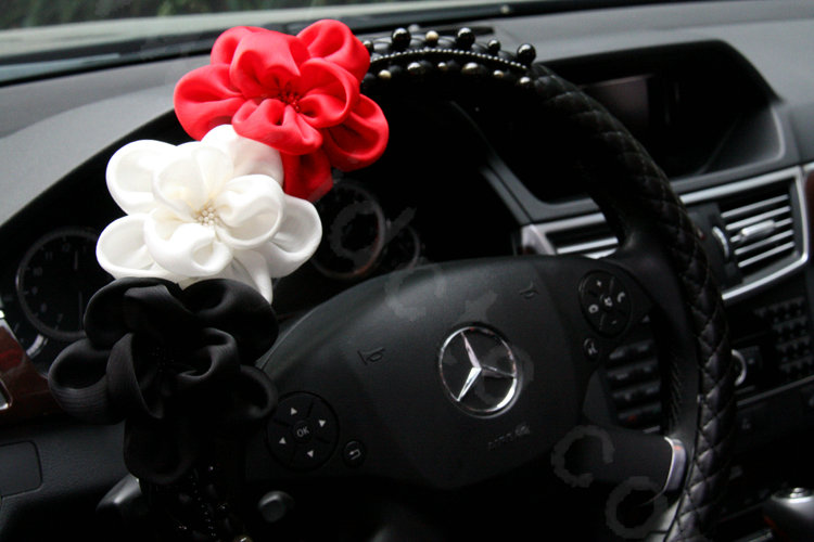 New Sexy Crystal Beads Rose Auto Steering Wheel Covers Genuine Sheepskin 15 inch 38CM - Black
