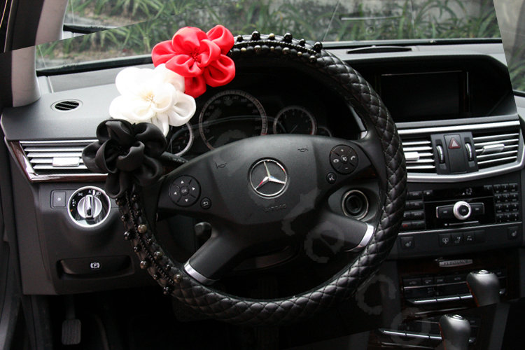 New Sexy Crystal Beads Rose Auto Steering Wheel Covers Genuine Sheepskin 16 inch 40CM - Black