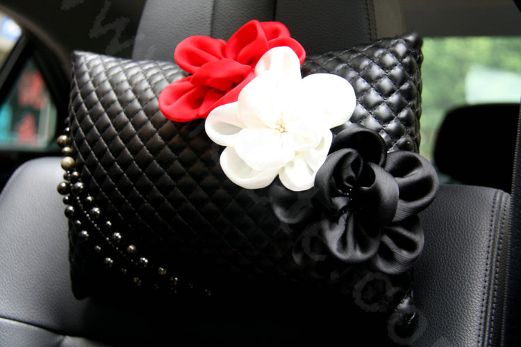 New Sexy Crystal Beads Rose Car Headrest Neck Safety Pillow Genuine Sheepskin 1pcs - Black