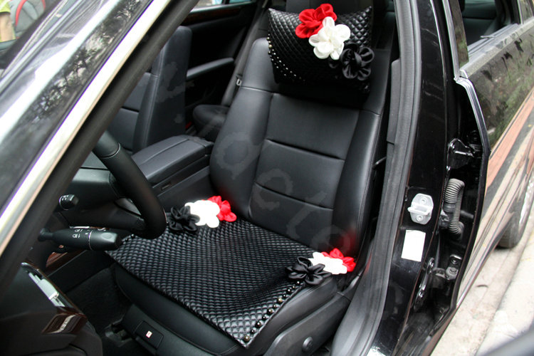 New Sexy Crystal Beads Rose Car Headrest Neck Safety Pillow Genuine Sheepskin 1pcs - Black