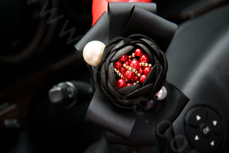 Newest Luxury Pearl Flower Car Steering Wheel Covers Genuine Sheepskin 14 inch 36CM - Red