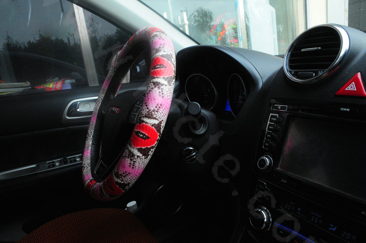 Personality Red Lips Snake Print PU Leather Car Steering Wheel Covers 15 inch 38CM - Pink