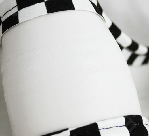 Popular Classic Plaid Winter Velvet Car Steering Wheel Covers 15 inch 38CM - Black White