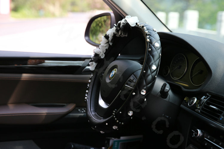 Popular Lace Flower Crystal Car Steering Wheel Covers Genuine Sheepskin 14 inch 36CM - Black