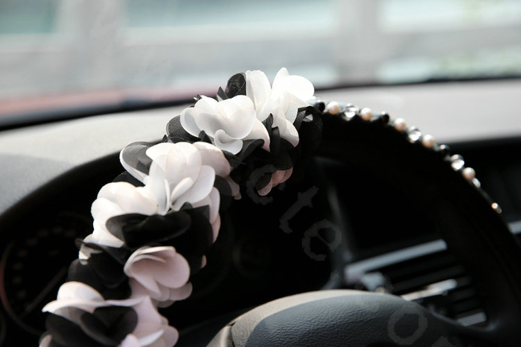 Popular Lace Flower Crystal Car Steering Wheel Covers Genuine Sheepskin 16 inch 40CM - Black