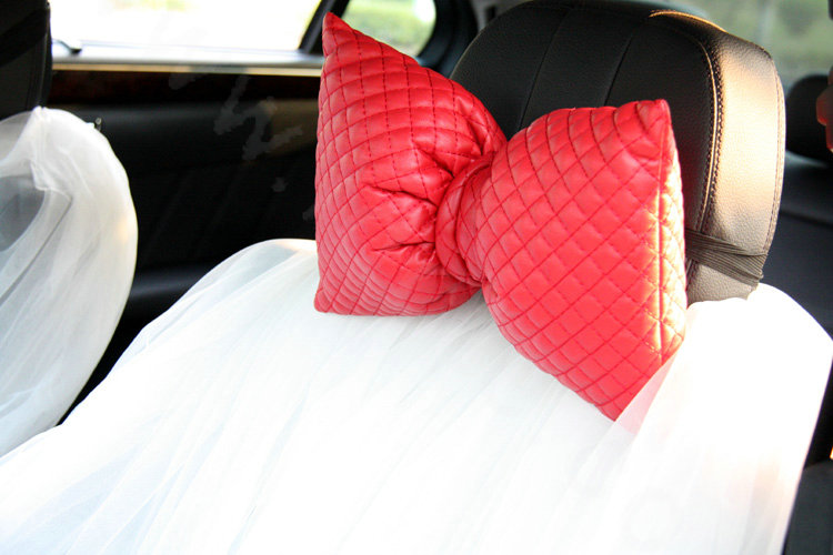 Princess Bowknot Genuine Sheepskin Car Neck Safety Pillow Diamond Auto Headrest 1pcs - Red
