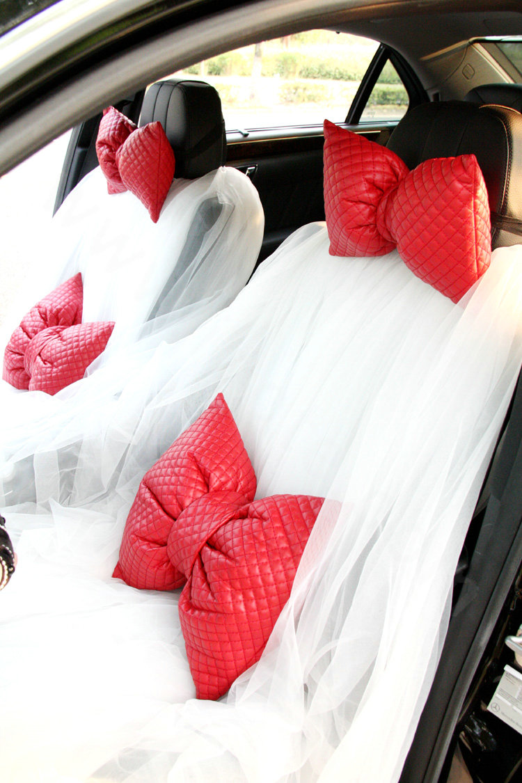 Princess Bowknot Genuine Sheepskin Car Neck Safety Pillow Diamond Auto Headrest 1pcs - Red
