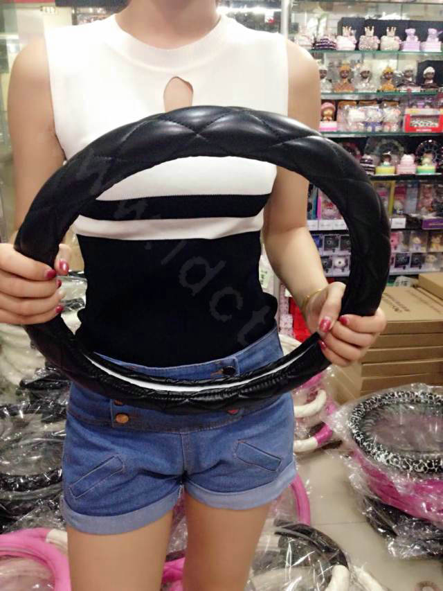 Retail and Wholesale Sheepskin Leather Car Steering Wheel Covers 15 inch 38CM - Black