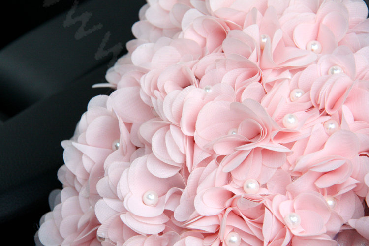 Romantic Lace Flower Pearl Car Neck Safety Pillow Leather Auto Headrest 1pcs - Pink