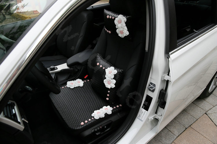 Romantic Powder Crystal Flower Car Headrest Neck Safety Pillow Genuine Sheepskin 1pcs - Black