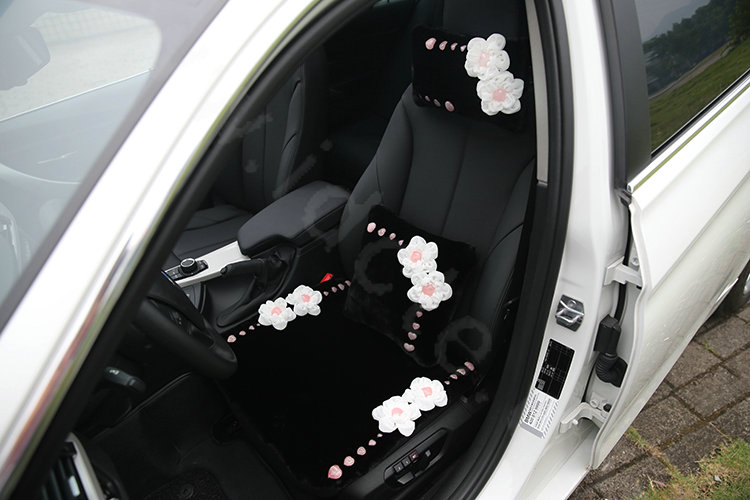 Romantic Powder Crystal Flower Genuine Wool Auto Neck Safety Pillow Accessories 1pcs - Black