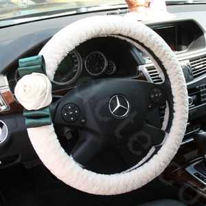 Top grade Winter Genuine Wool Flower Auto Steering Wheel Covers 15 inch 38CM - White
