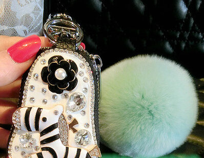 Luxurious Universal Crystal Genuine Leather Auto Key Bags Green Fur Ball Key Chain - Black