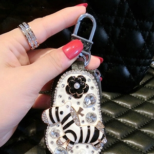 Luxurious Universal Crystal Genuine Leather Auto Key Bags Key Chain - Black