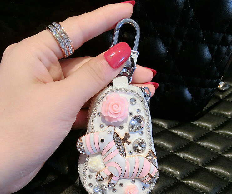 Luxurious Universal Crystal Genuine Leather Auto Key Bags Key Chain - White
