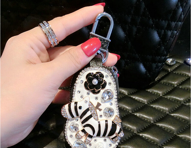 Luxurious Universal Crystal Genuine Leather Auto Key Bags Purple Fur Ball Key Chain - Black