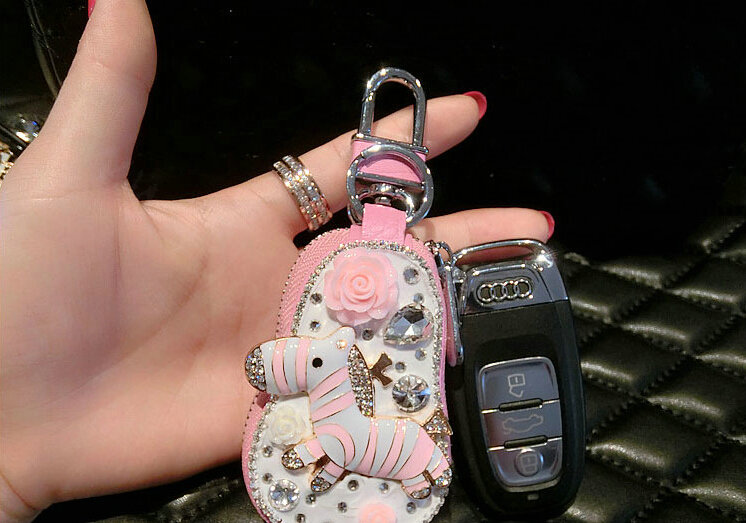 Luxurious Universal Crystal Genuine Leather Auto Key Bags Purple Fur Ball Key Chain - Pink