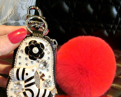 Luxurious Universal Crystal Genuine Leather Auto Key Bags Red Fur Ball Key Chain - Black