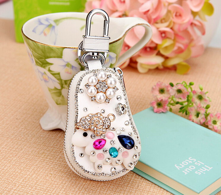 Luxurious Universal Sheep Crystal Genuine Leather Auto Key Bags Key Chain - White