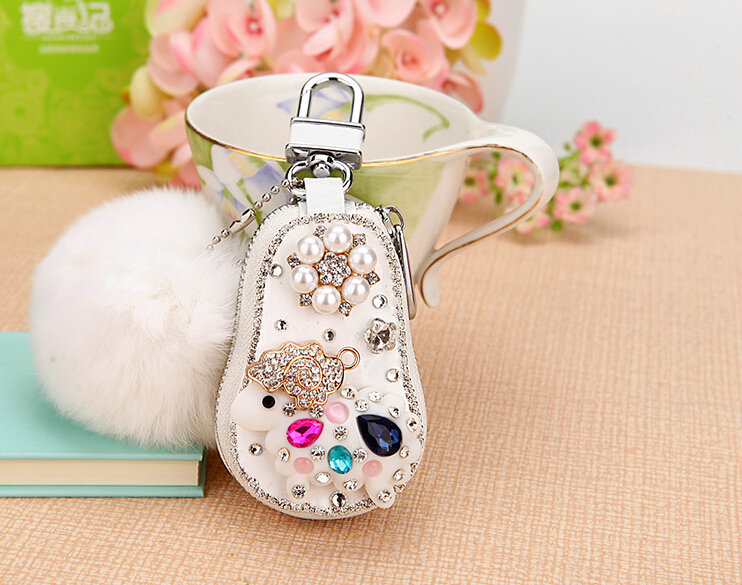 Luxurious Universal Sheep Crystal Genuine Leather Auto Key Bags White Fur Ball Key Chain - White