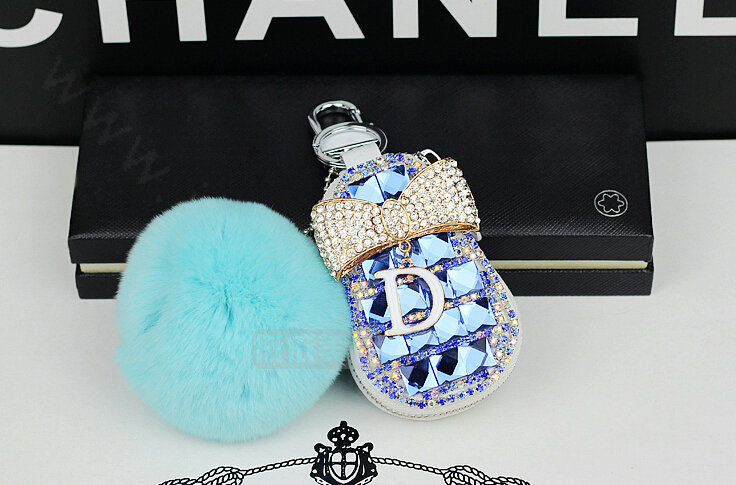 Pretty Universal Crystal Genuine Leather Auto Key Bags Fur Ball Key Chain - Blue