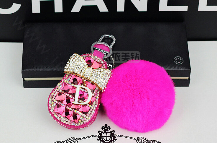 Pretty Universal Crystal Genuine Leather Auto Key Bags Fur Ball Key Chain - Rose