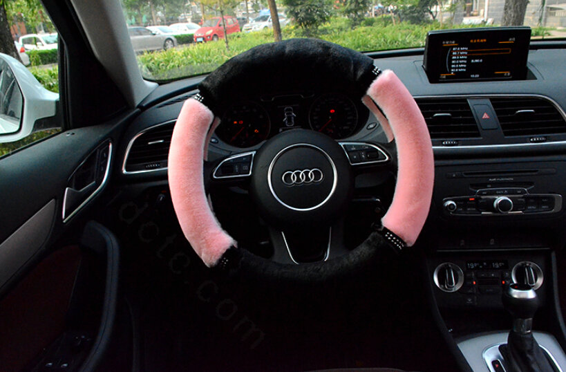Classic Diamond Car Steering Wheel Wrap Velvet 15 Inch 38CM - Pink