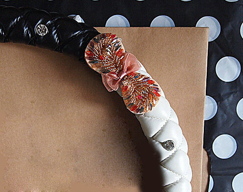 Diamond Bowknot Car Steering Wheel Cover Sheepskin Leather 15 Inch 38CM - White