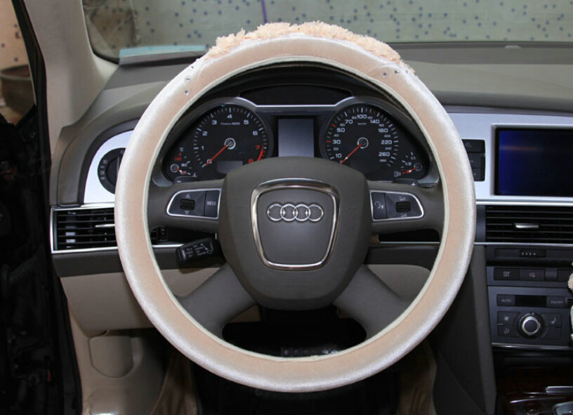 Exquisite Diamond Car Steering Wheel Wrap Cotton 15 Inch 38CM - Beige