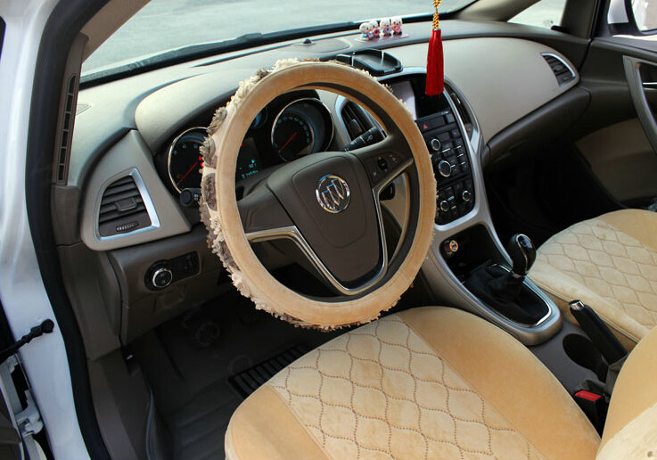 Floral Car Steering Wheel Cover Bud Silk Velvet 15 Inch 38CM - Beige