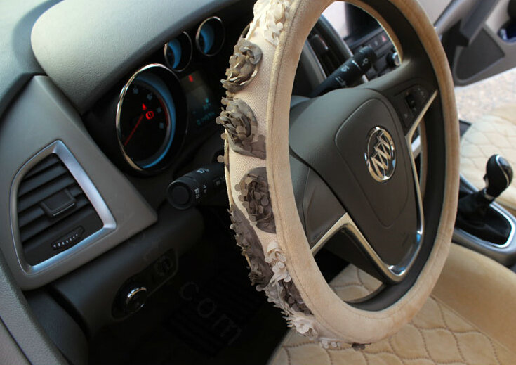 Floral Car Steering Wheel Cover Bud Silk Velvet 15 Inch 38CM - Beige