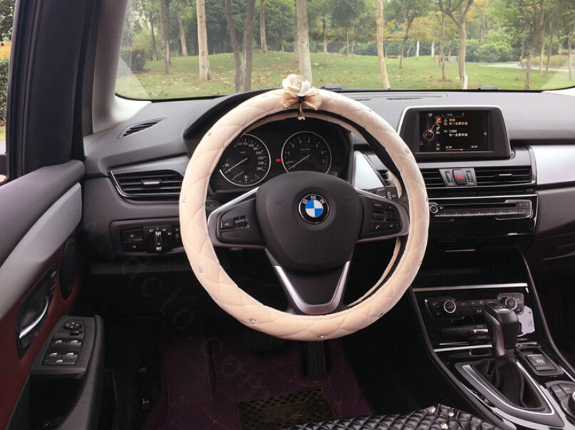 Flower Diamond Car Steering Wheel Wrap Velvet 15 Inch 38CM - Beige