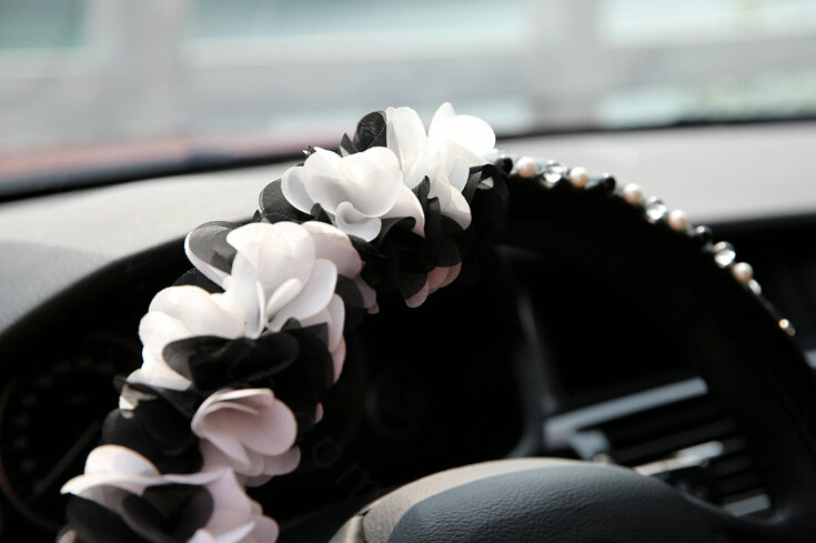 Miju Floral Car Steering Wheel Cover Bud Silk Genuine Leather 16 Inch 40CM - Black