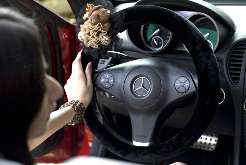 Miju Teddy Bear Car Steering Wheel Cover Bud Silk Wool 15 Inch 38CM - Black