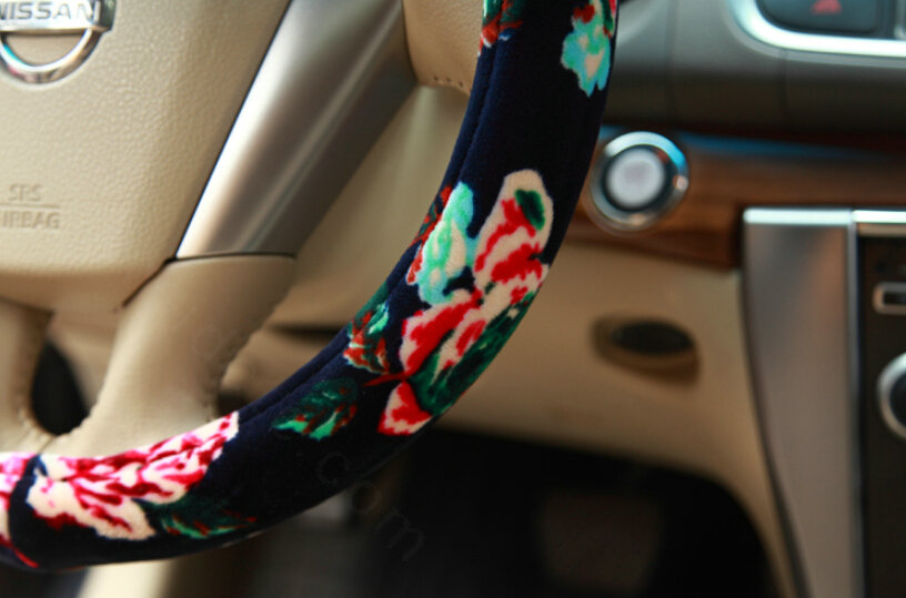 Pretty Flower Car Steering Wheel Covers Velvet 15 Inch 38CM - Black