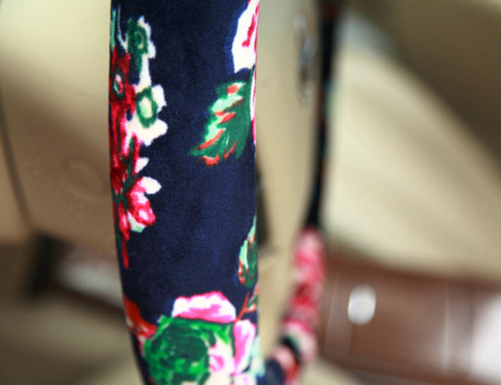 Pretty Flower Car Steering Wheel Covers Velvet 15 Inch 38CM - Black