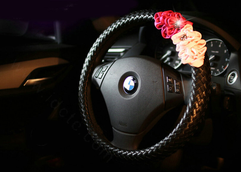 Pretty Flower Knitting Car Steering Wheel Wrap PU Leather 15 Inch 38CM - Black