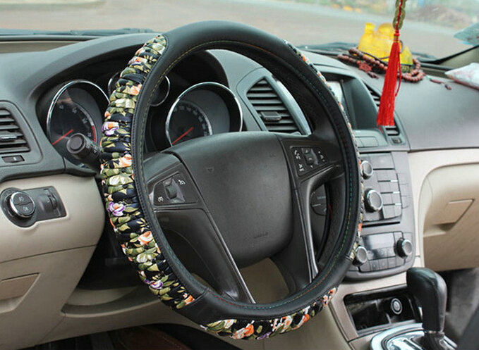 Pretty Flower Print Car Steering Wheel Wrap PU Leather 15 Inch 38CM - Black