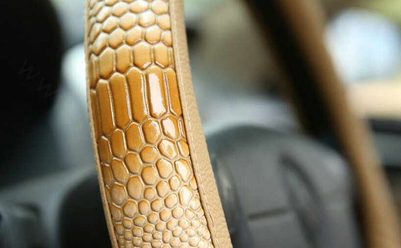 Snake Print Car Steering Wheel Cover Genuine Leather 15 Inch 38CM - Red