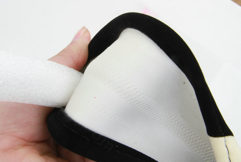 Splicing Auto Steering Wheel Wrap Velvet 15 Inch 38CM - Black White